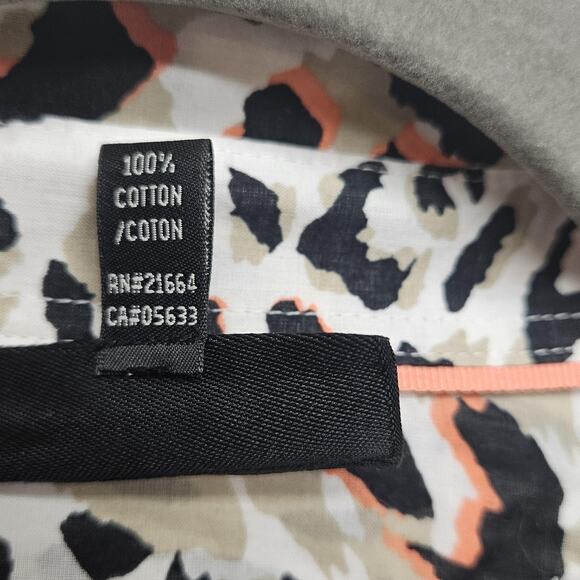 Foxcroft Shirt Womens 6 White Black Animal Print Wrinkle Free Shaped Fit Cotton - Picture 3 of 9